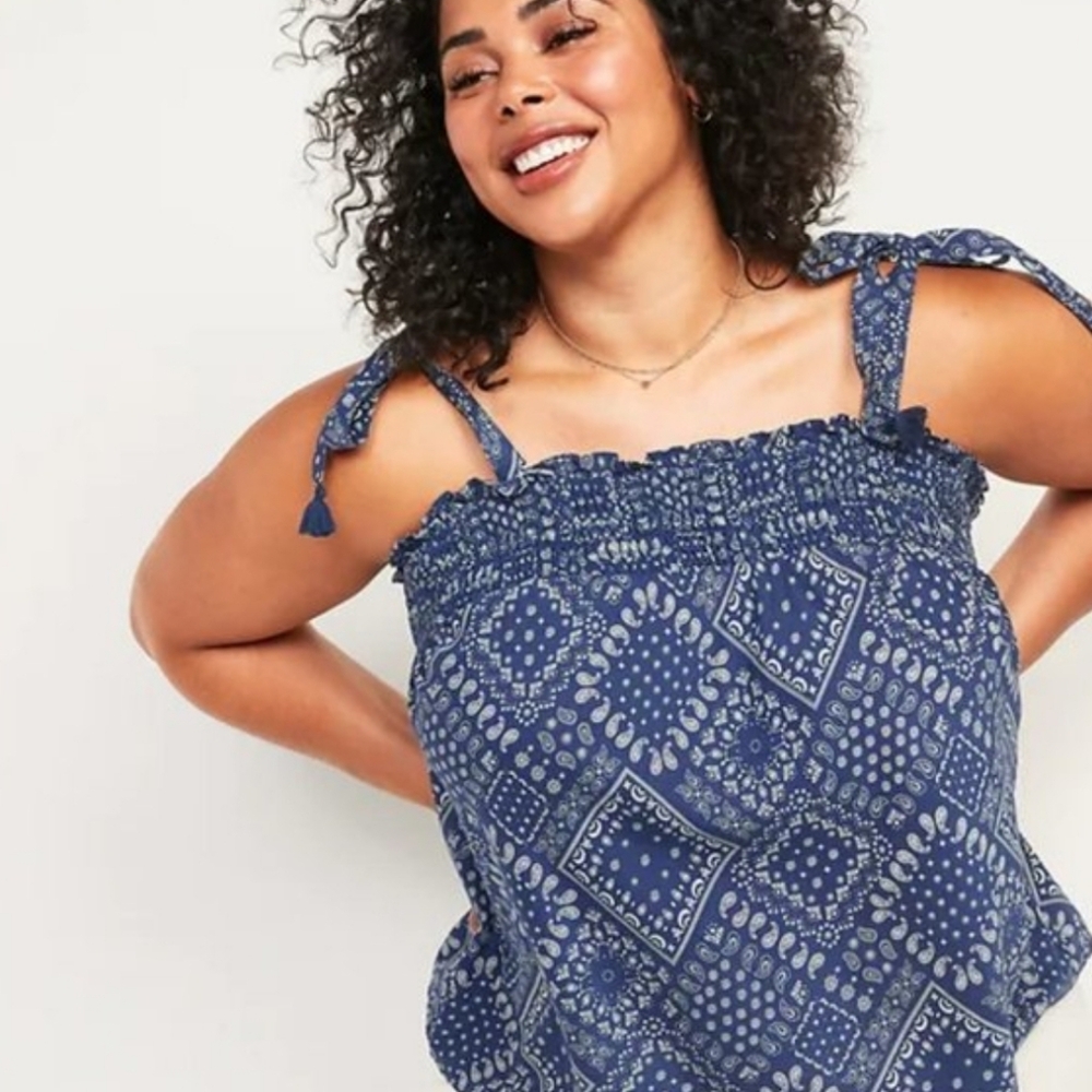 Old Navy Bandana-Print Tie-Shoulder Sleeveless Top